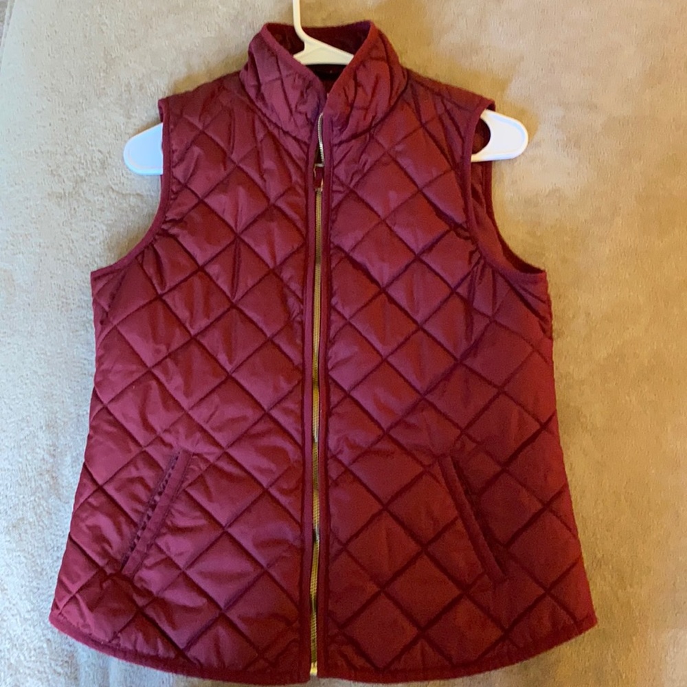 Old Navy Quilted Vest - Maroon - Women’s Small